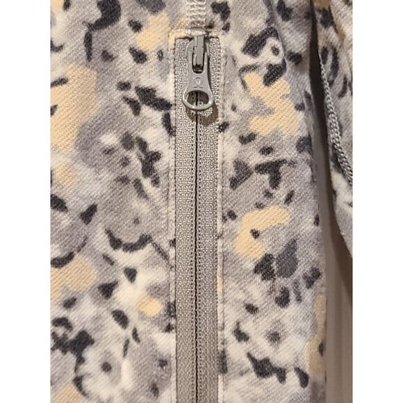 Lululemon Rise & Shine Jacket Not So Petite Fleur Silver Spoon Athleisure | 10 - Picture 8 of 10